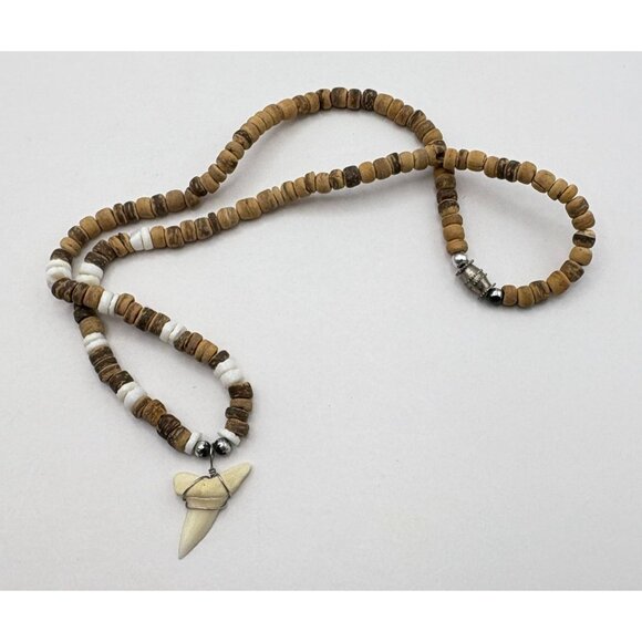 Faux Shark Tooth Pendant Necklace Surfer Beach Coastal Tribal Boho Summer - Picture 6 of 6